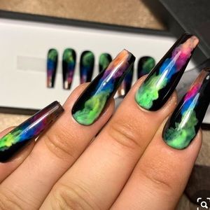 20 piece galaxy smoke press ons
